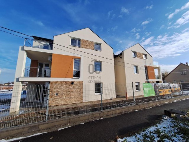 Eladó téglalakás, Albertirsán 74.5 M Ft, 5 szobás