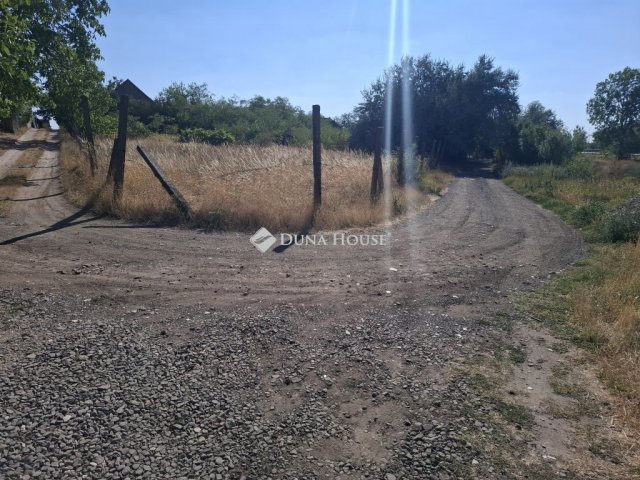 Eladó telek, Kiskunfélegyházán 2.8 M Ft / költözzbe.hu