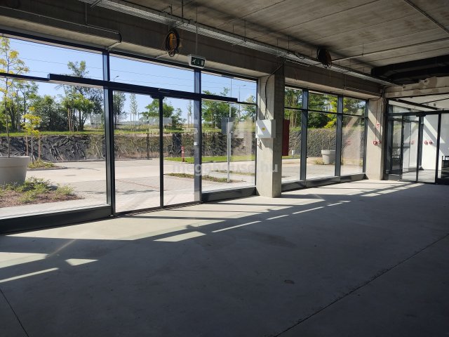 Kiadó üzlethelyiség, Törökbálinton 656 E Ft / hó