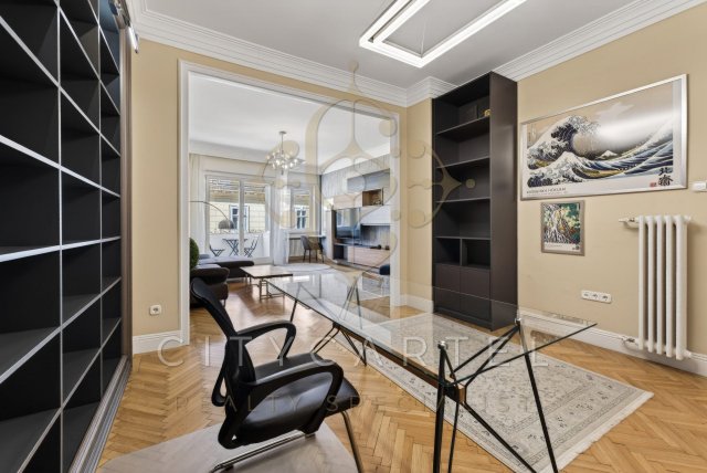 Kiadó téglalakás, albérlet, Budapesten, V. kerületben, 3 szobás