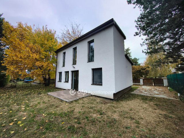 Eladó nyaraló, Siófokon 119 M Ft, 2+2 szobás