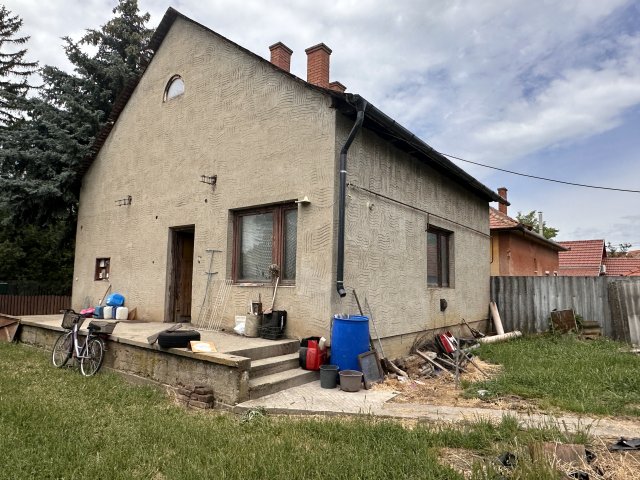 Eladó családi ház, Gyomaendrődön 9.9 M Ft, 2 szobás