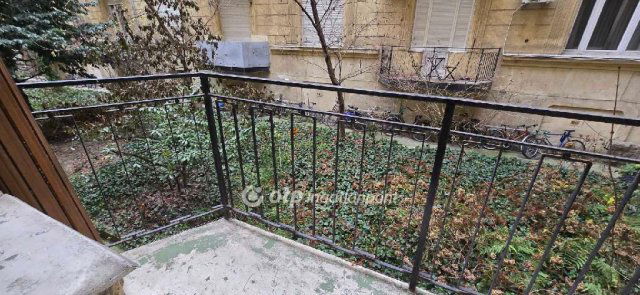 Eladó téglalakás, Budapesten, VI. kerületben 75.9 M Ft, 2 szobás