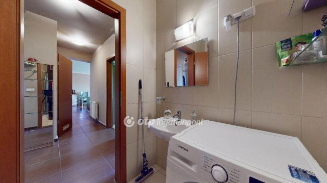 Eladó téglalakás, Miskolcon 59.9 M Ft, 3 szobás