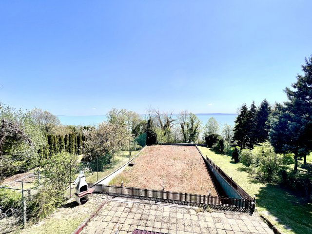 Eladó hotel, Balatonszepezden 229 M Ft, 13 szobás