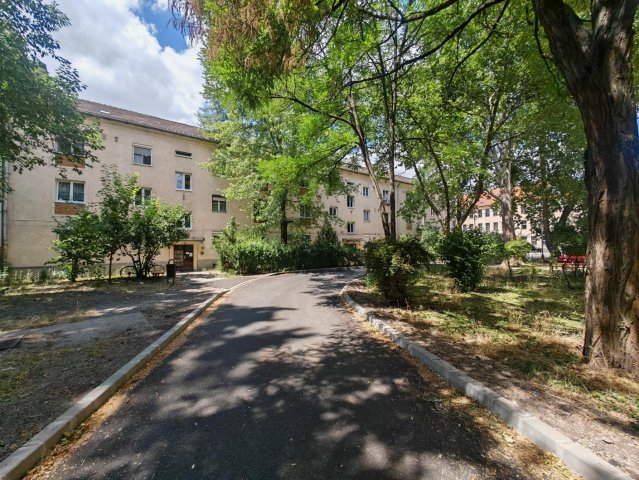 Kiadó téglalakás, albérlet, Oroszlányban 120 E Ft / hó