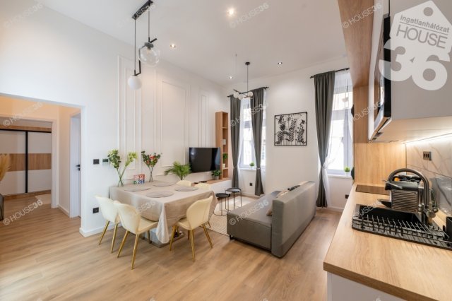 Eladó téglalakás, Budapesten, VII. kerületben 119.9 M Ft