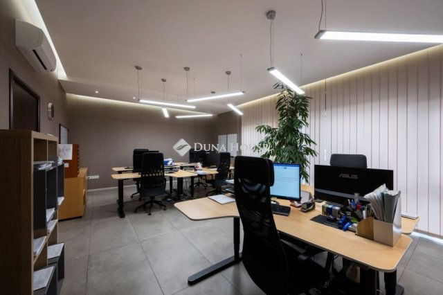 Eladó iroda, Debrecenben 270 M Ft / költözzbe.hu