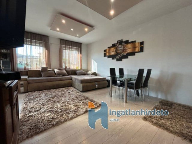 Eladó ikerház, Debrecenben 129 M Ft, 4 szobás