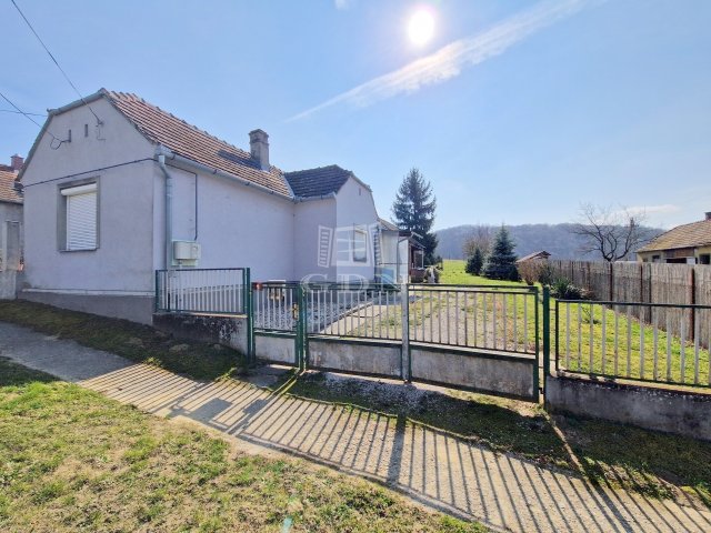 Eladó családi ház, Söjtörön 18.5 M Ft, 3 szobás