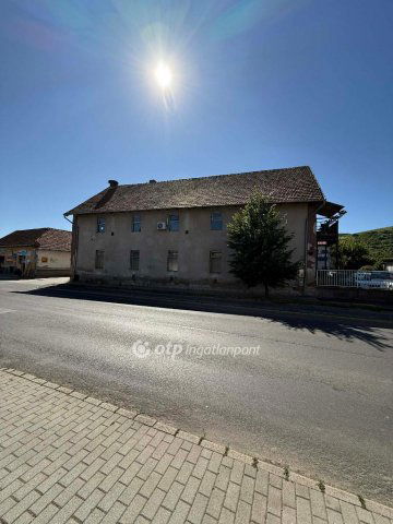 Eladó ipari ingatlan, Tokajban 171 M Ft / költözzbe.hu