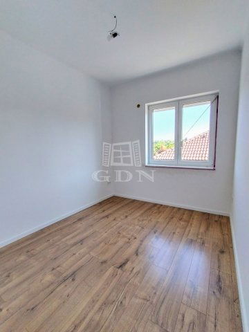 Eladó családi ház, Mogyoródon 82 M Ft, 3 szobás