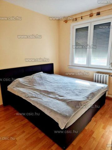 Eladó téglalakás, Budapesten, XV. kerületben 66.9 M Ft