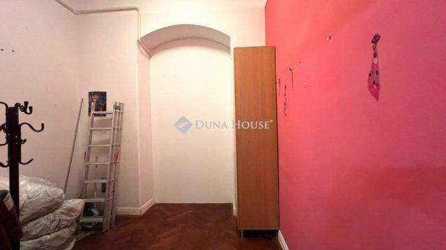 Eladó téglalakás, Budapesten, VII. kerületben 75.9 M Ft