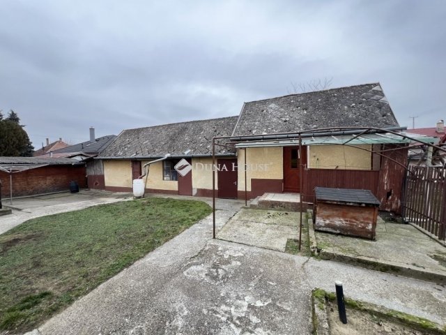 Eladó családi ház, Monorierdőn 64 M Ft, 3 szobás