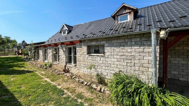 Eladó családi ház, Sikátoron 24.9 M Ft, 4 szobás