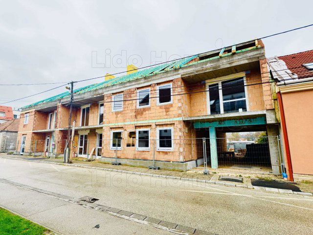 Eladó téglalakás, Győrött 48.99 M Ft, 1 szobás