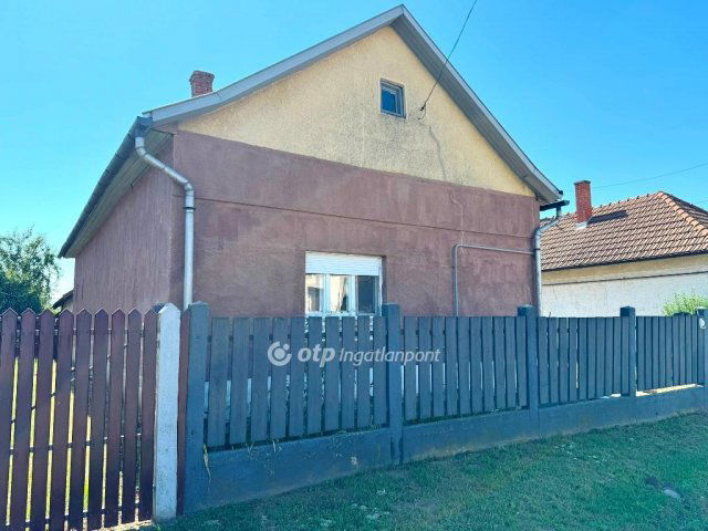Eladó családi ház, Egyeken 11.9 M Ft, 3 szobás