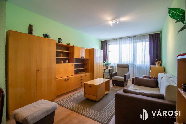 Eladó panellakás, Székesfehérvárott 56 M Ft, 2 szobás