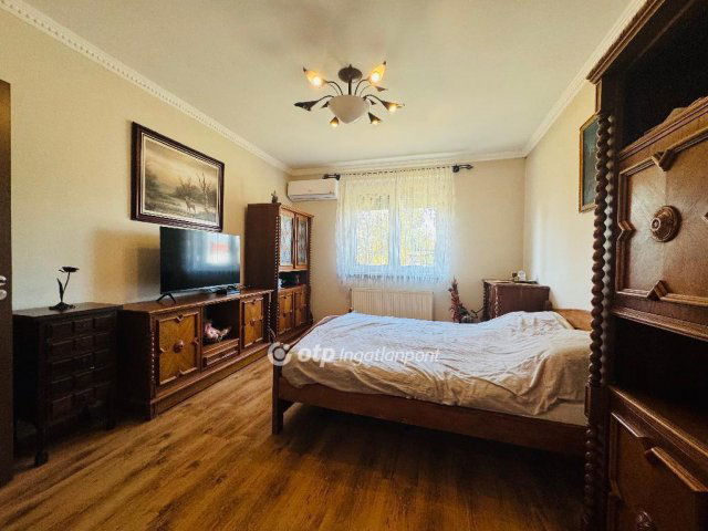 Eladó családi ház, Mikepércsen 97 M Ft, 3 szobás