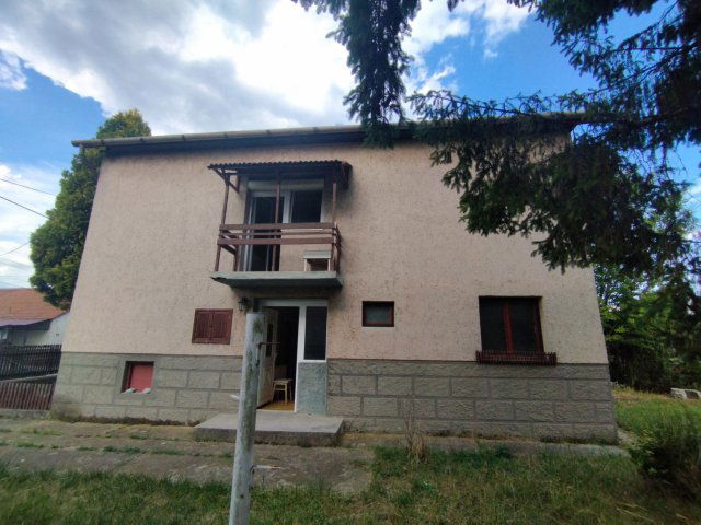 Eladó családi ház, Sajószentpéteren 28.99 M Ft, 2+3 szobás