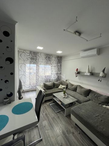 Eladó panellakás, Veszprémben 70.5 M Ft, 1+3 szobás