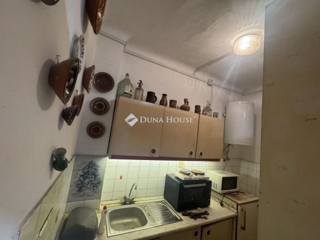 Eladó téglalakás, Budapesten, XXI. kerületben 40 M Ft, 1 szobás
