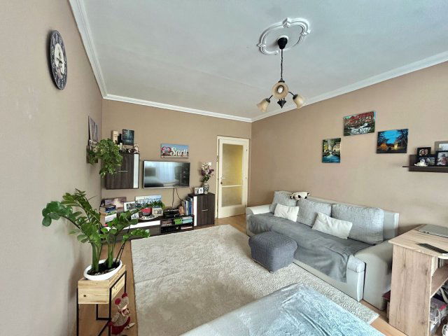 Eladó téglalakás, Nyíregyházán 50.99 M Ft, 2+2 szobás