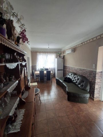 Eladó családi ház, Kállón 22 M Ft, 2+2 szobás