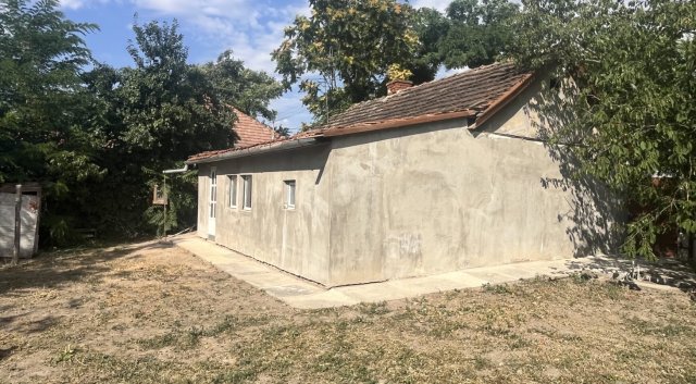 Eladó családi ház, Sarkadon 8.99 M Ft, 2 szobás