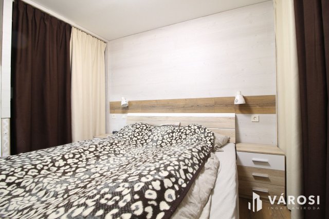 Eladó nyaraló, Pomázon 73.99 M Ft, 4 szobás