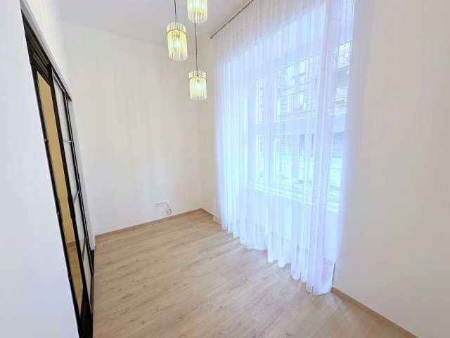 Eladó téglalakás, Budapesten, XIII. kerületben, Balzac utcában