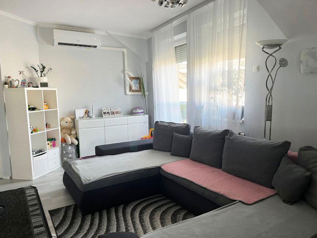 Eladó téglalakás, Tatabányán 52.99 M Ft, 3 szobás