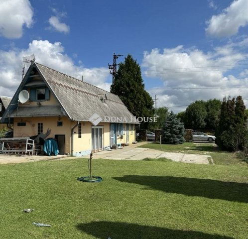 Eladó családi ház, Kecskeméten 41.9 M Ft, 5 szobás