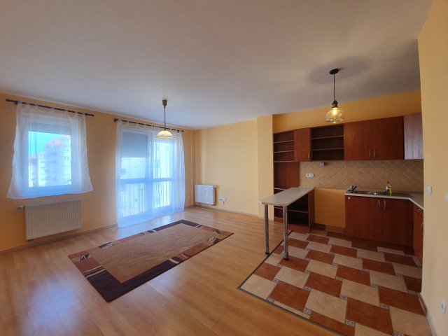 Eladó téglalakás, Debrecenben 47.9 M Ft, 1 szobás