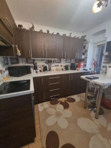 Eladó családi ház, Pápán 32.99 M Ft, 1+3 szobás