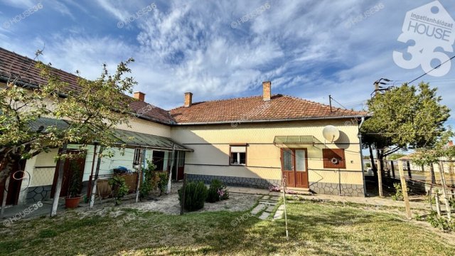 Eladó családi ház, Jászszentlászlón 29.9 M Ft, 3 szobás