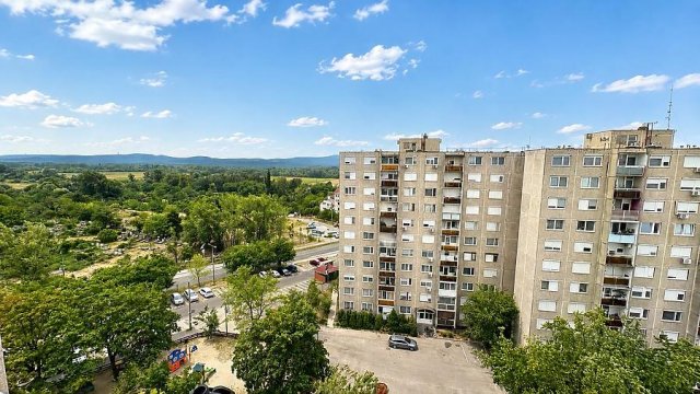 Eladó panellakás, Dunakeszin 69.9 M Ft, 3 szobás