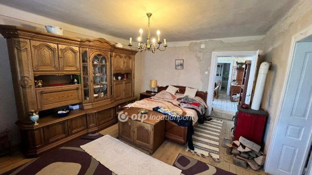 Eladó családi ház, Nemesgörzsönyön 21.9 M Ft, 2 szobás