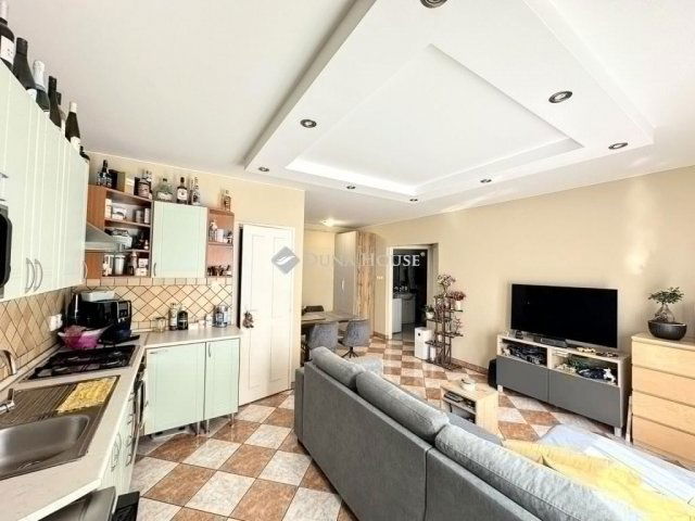 Eladó téglalakás, Szegeden 55.4 M Ft, 2 szobás