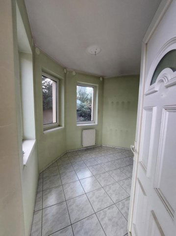 Eladó családi ház, Egerben 84.9 M Ft, 6 szobás