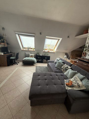 Eladó téglalakás, Győrött, Hungária utcában 65.99 M Ft