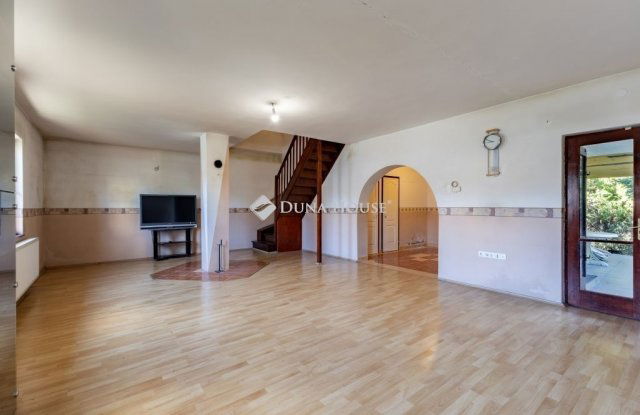 Eladó családi ház, Budapesten, XVIII. kerületben 104.9 M Ft