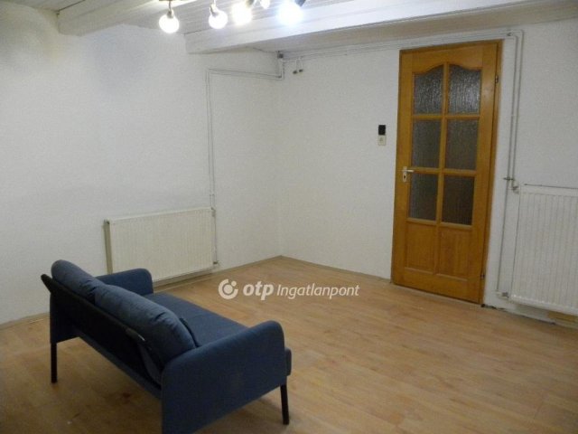 Eladó téglalakás, Budapesten, XVI. kerületben 33.9 M Ft