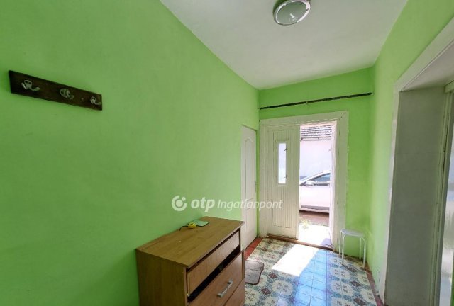 Eladó családi ház, Kenderesen 13.5 M Ft, 3 szobás