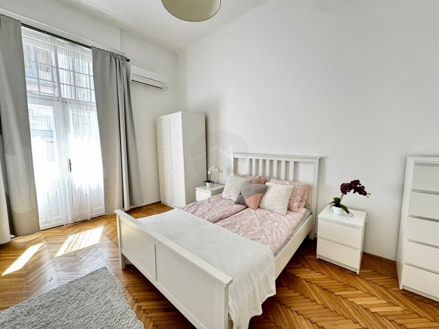 Eladó téglalakás, Budapesten, VI. kerületben 228.9 M Ft