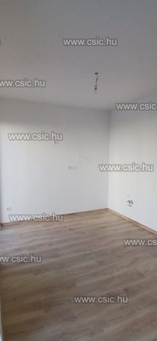 Eladó téglalakás, Budapesten, XIV. kerületben 73 M Ft, 1 szobás