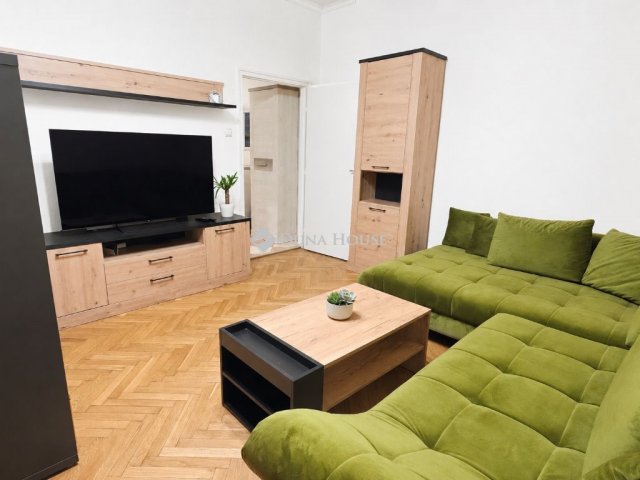Eladó téglalakás, Budapesten, XI. kerületben, Villányi úton