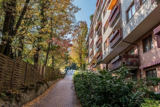 Eladó téglalakás, Budapesten, II. kerületben 135 M Ft, 2 szobás