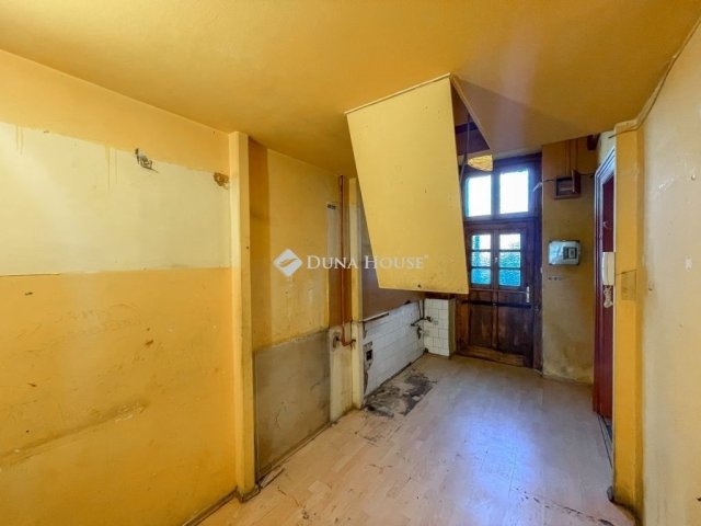 Eladó téglalakás, Budapesten, VIII. kerületben 49.5 M Ft